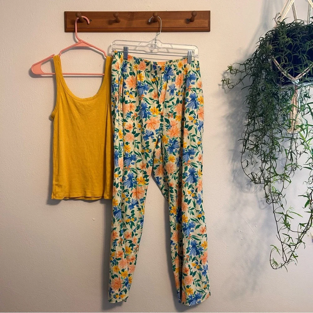 American Eagle / Old Navy Outfit Size Medium - Picture 2 of 11